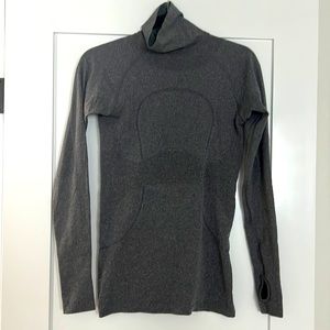 Lululemon Swiftly long sleeve turtleneck